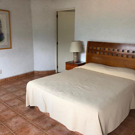 טפוזטלן Hotel Casa Pinon מראה חיצוני תמונה
