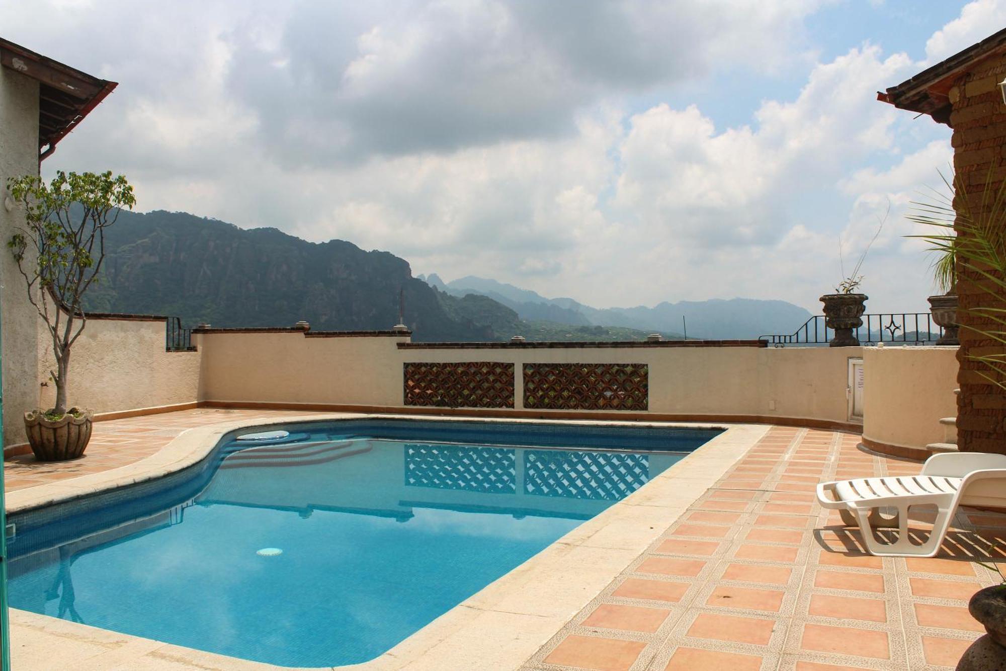 טפוזטלן Hotel Casa Pinon מראה חיצוני תמונה